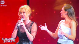 Nancy Brilli in Mario Costantino Triolo Alta Moda